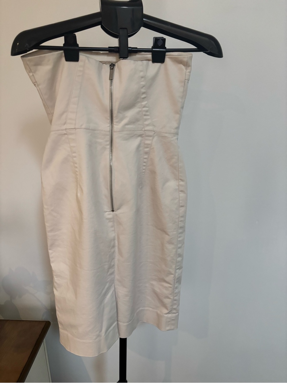 Michael Kors Strapless Dress w/built-in bra - Picture 3 of 6